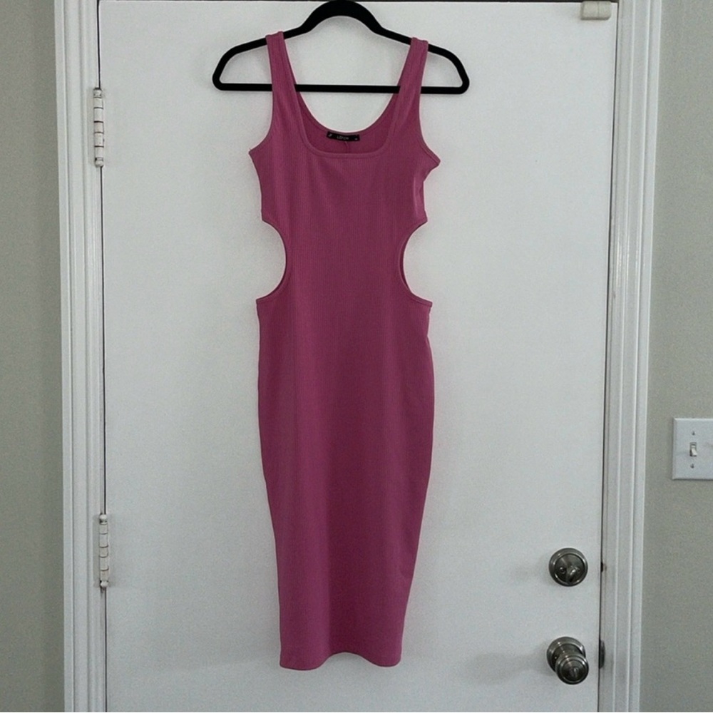 Lefton Pink Bodycon Backless Cocktail Dress